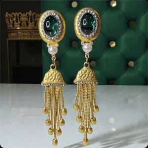 18k Matte Gold Plated Emerald Glass Crystal Chain Tassel Clip-on Earrings
